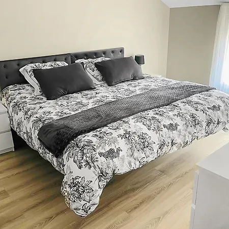 Maison Cosy Avec Jardin & Piscine Chauffee 펜션 *