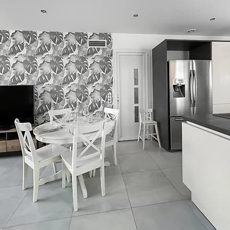 Escapade Champenoise - Maison Familiale Paisible Avec Terrasse Et Jardin Holiday home *