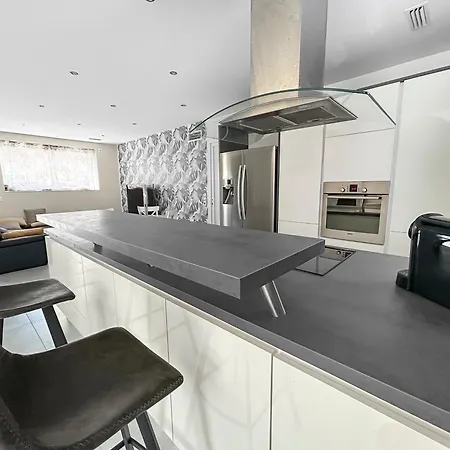 Maison Cosy Avec Jardin & Piscine Chauffee *