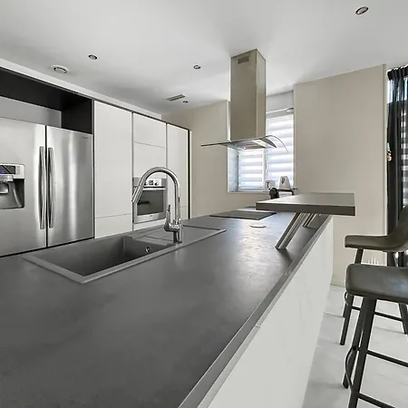 Maison Cosy Avec Jardin & Piscine Chauffee Wez