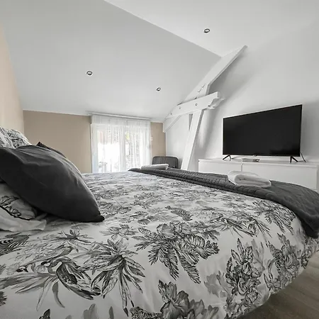 펜션 Maison Cosy Avec Jardin & Piscine Chauffee *