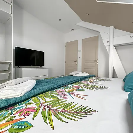 펜션 Maison Cosy Avec Jardin & Piscine Chauffee *