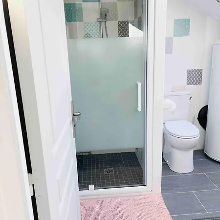 Maison Cosy Avec Jardin & Piscine Chauffee 펜션 Wez