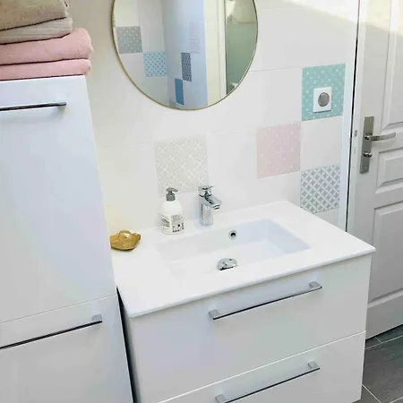 Maison Cosy Avec Jardin & Piscine Chauffee 펜션